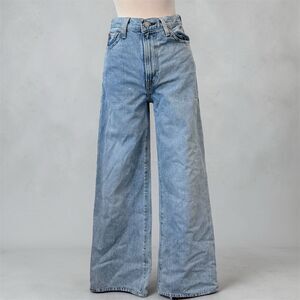 Levi’s Ribcage Wide Leg Jeans High Waisted 26” Medium Wash